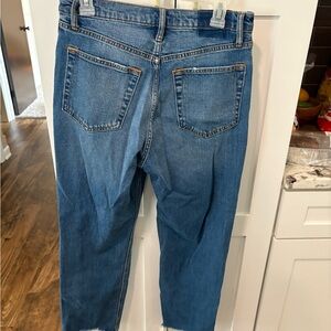 Abercrombie & Fitch Mid-Wash Cropped Jeans